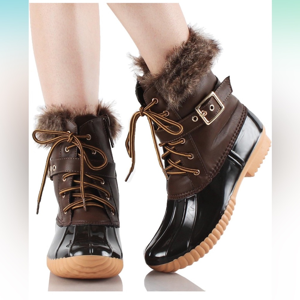 Daily Shoes Duck Boots. Waterproof. Women Size 9